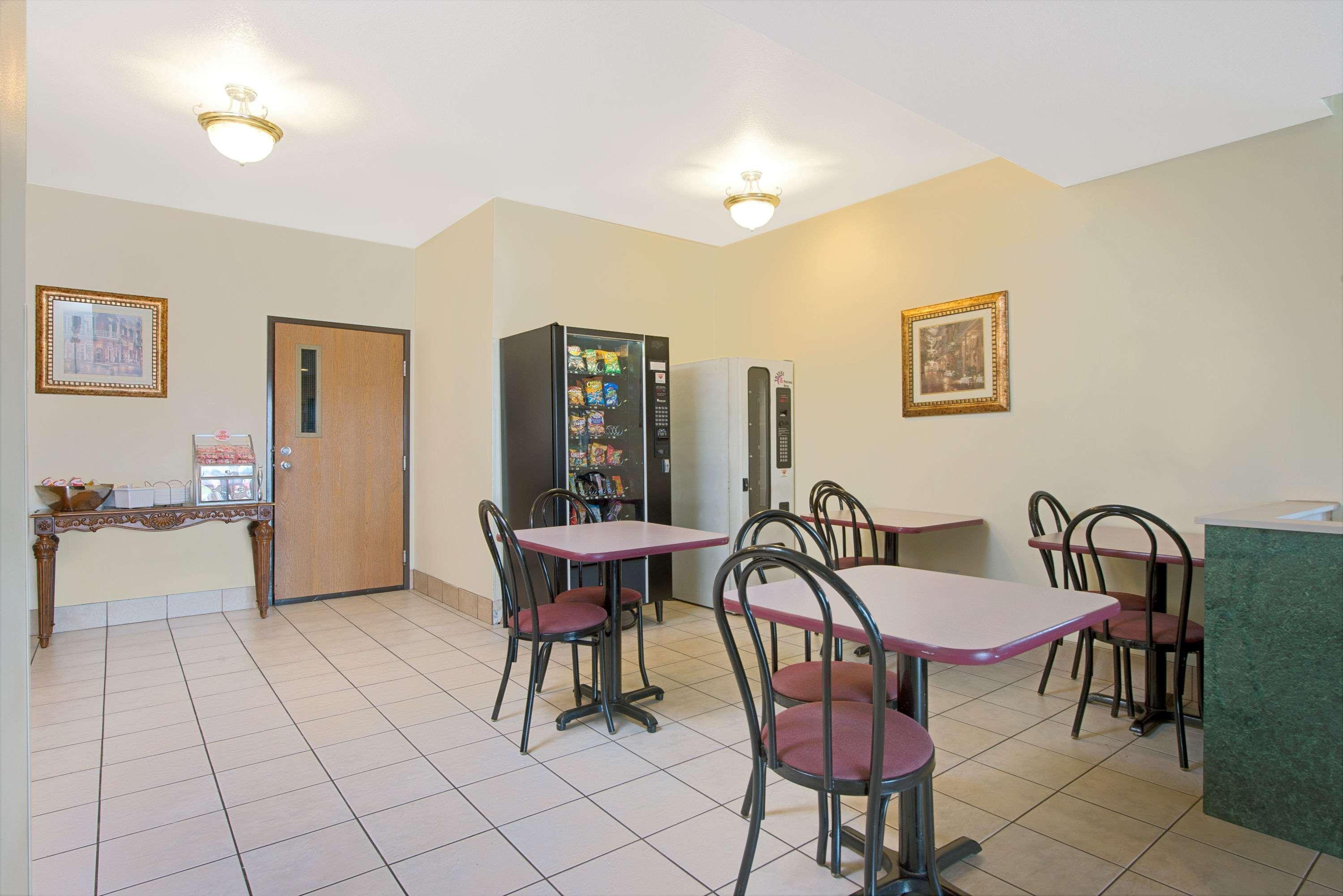 Super 8 By Wyndham Bonne Terre Hotel Exterior photo