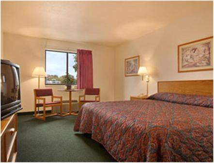 Super 8 By Wyndham Bonne Terre Hotel Room photo
